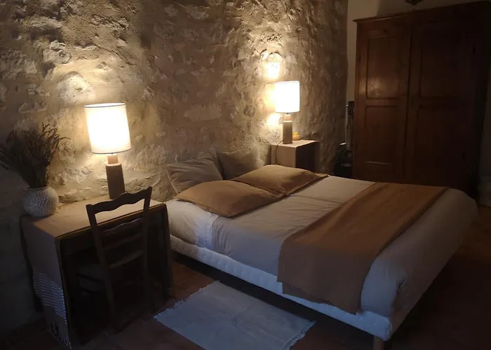 Mas Du Serre De Chabanas Homestay szállás Grane